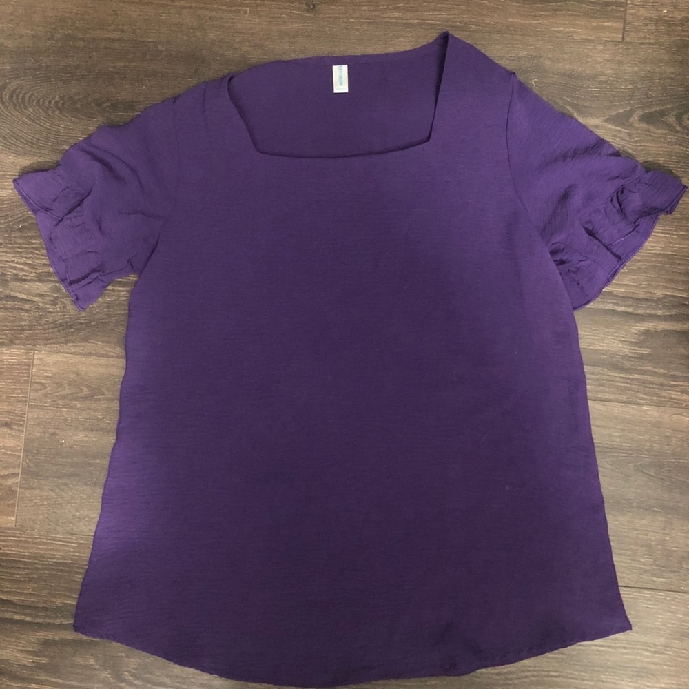 Women's Square Neck Short Sleeve Top in Deep Purple